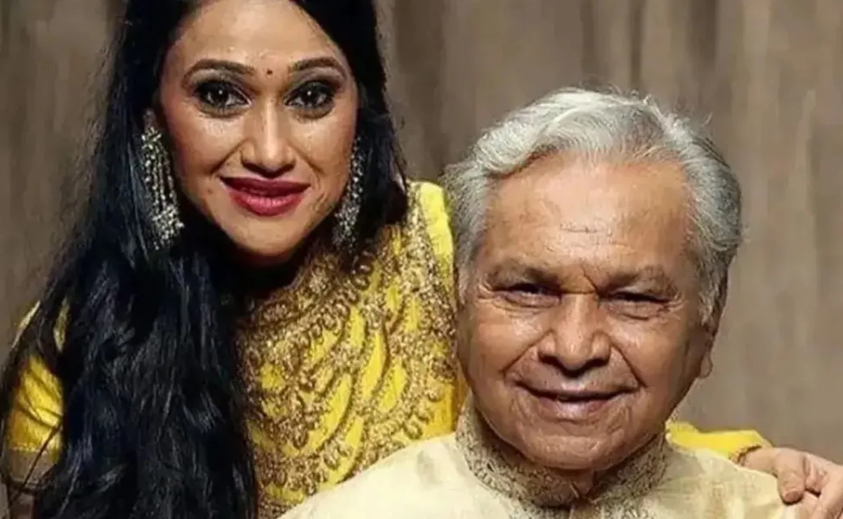 पिता के निधन से टूटीं दिशा वकानी, अंतिम संस्कार में भावुक दृश्य हुए कैमरे में कैद