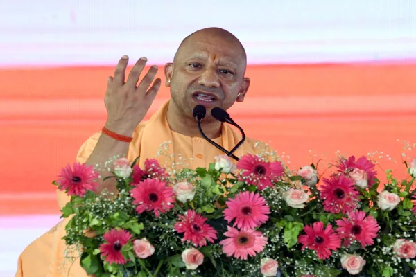 देवरिया को ₹456 करोड़ से ज्यादा की सौगात, विकास परियोजनाओं के बीच सीएम योगी ने 2027 का भी दिया बड़ा संदेश