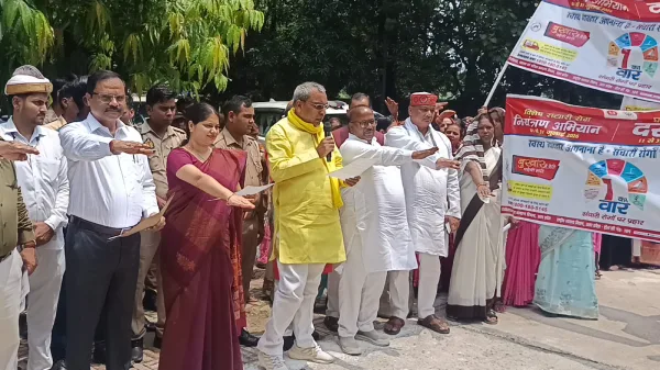 सिर्फ दवा नहीं, अब घर-घर पहुंचेगा जागरूकता अभियान; अम्बेडकरनगर में संचारी रोग और कुपोषण के खिलाफ तीन महीने की मुहिम शुरू