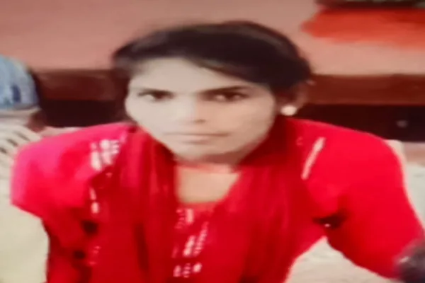 पत्नी की हत्या के बाद खुद थाने पहुंचा पति, पुलिस को दी वारदात की जानकारी