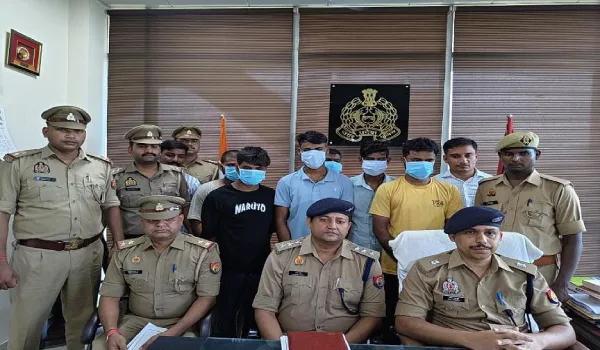 दो दिन पहले ज्वेलर्स की दुकान में हुई थी लूट, अब पुलिस ने ऐसे दबोचे छह आरोपी