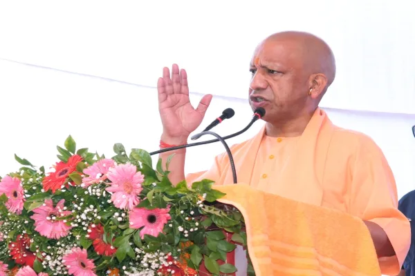 'भटके और बिके हुए लोग'... छात्र आंदोलनों पर सीएम योगी का बड़ा बयान, देश विरोधी ताकतों को दी खुली चेतावनी