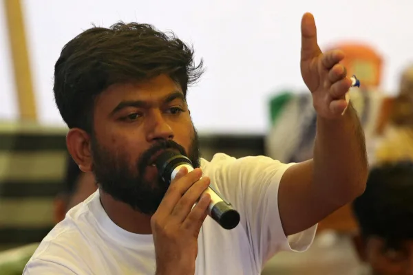 कपिल सिब्बल से मिले 1 करोड़ रुपये के फंड पर उठे सवाल, चुनाव आयोग समेत तीन संस्थाओं में CJP के खिलाफ शिकायत