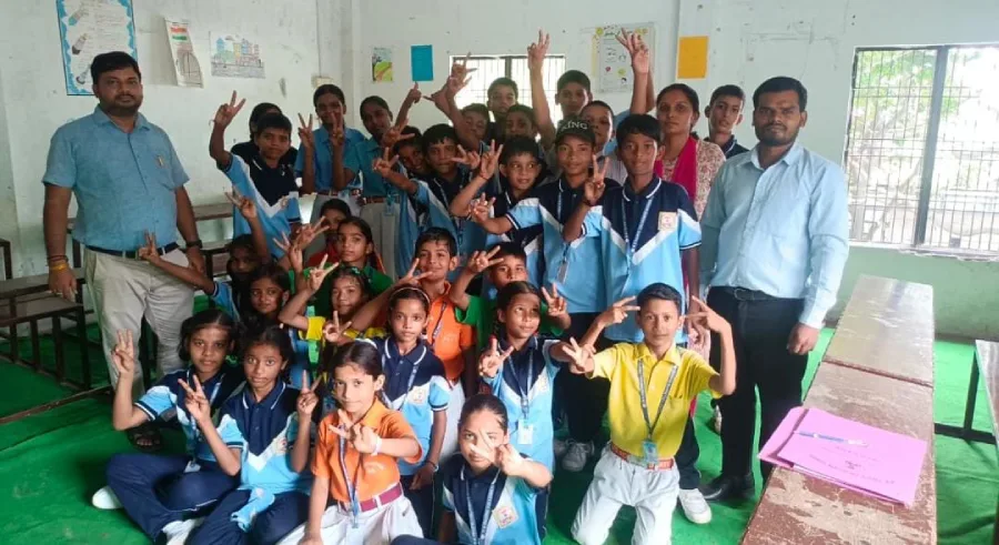 अम्बेडकरनगर के स्कूल में ज्ञान की परीक्षा, ब्लू हाउस ने जीता प्रतियोगिता का खिताब