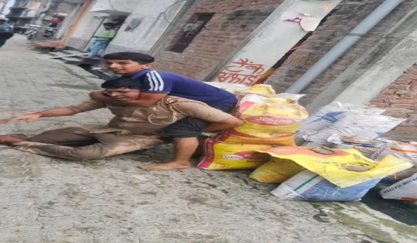 पारा में नगर निगम टीम पर पथराव, तीन सरकारी वाहनों के शीशे टूटे; दो आरोपी गिरफ्तार
