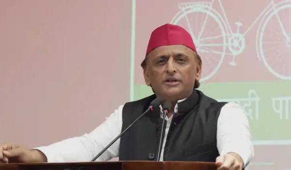 अखिलेश यादव का भाजपा पर हमला, महंगाई-बेरोजगारी और जलभराव पर उठाए सवाल