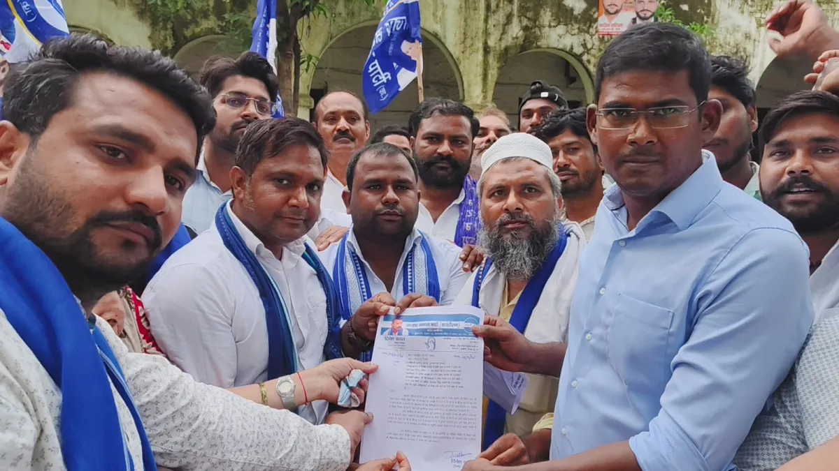 चंद्रशेखर आजाद को बाराबंकी में रोके जाने पर मुजफ्फरनगर में आसपा का प्रदर्शन