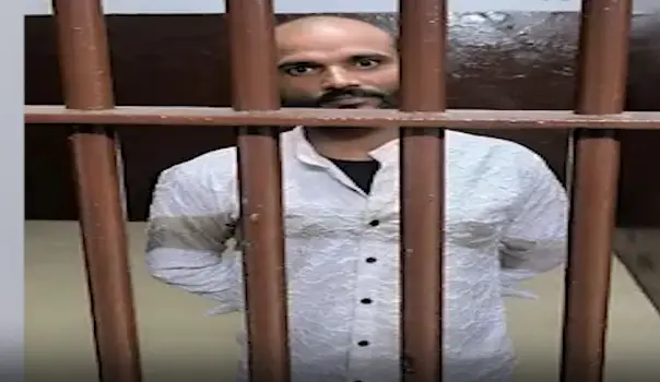 लखनऊ में हेड कांस्टेबल पर डंडे से हमला, सीसीटीवी फुटेज के बाद युवक गिरफ्तार
