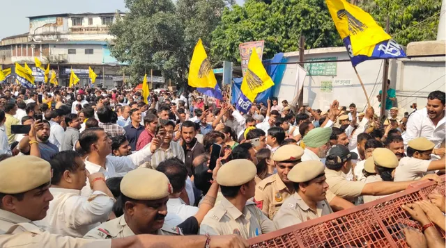 कश्मीरी गेट पर SIR के खिलाफ AAP-इंडिया गठबंधन का प्रदर्शन, CEC के इस्तीफे की मांग