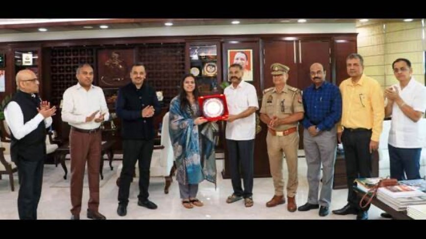 शक्ति की उड़ान: प्रयागराज की बेटी बनी UPSC की टॉपर, डीजीपी ने दी बधाई