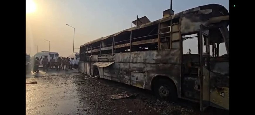 चलती बस में लगी आग ने ली कई जान: लखनऊ हादसे ने झकझोर दिया पूरा प्रदेश