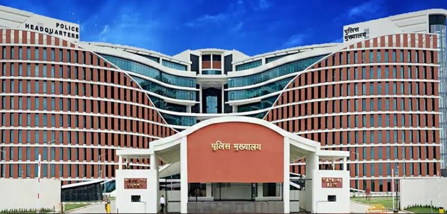 यूपी पुलिस में विदाई भोज की तैयारी, क्या डीजीपी को मिलेगा सेवा विस्तार?
